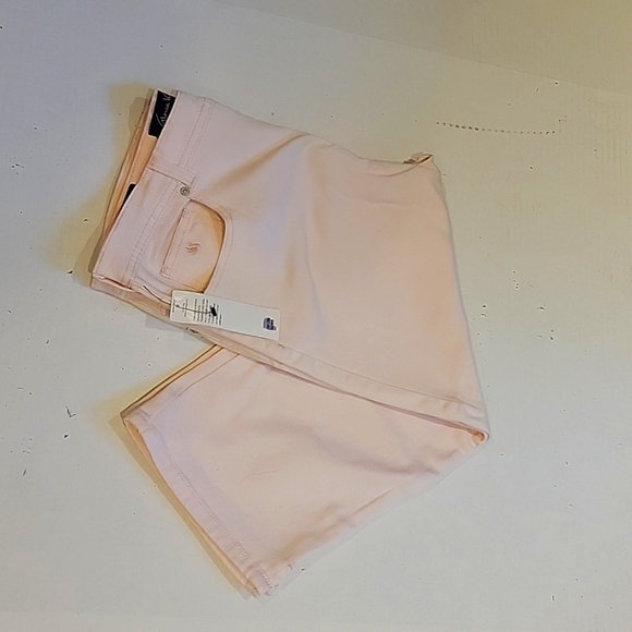 NWT - Gloria Vanderbilt Original Classic Fit Amanda‎ Soft Pink Capris - Picture 1 of 4